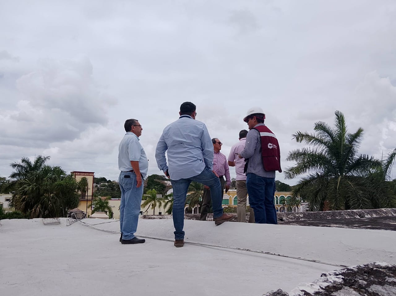 APCEC REALIZA INSPECCIÓN PARA DESCARTAR RIESGO EN HISTÓRICA IGLESIA DE HOPELCHÉN
