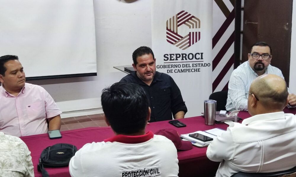 SE REALIZA MESA DE TRABAJO CON LA DIRECCIÓN DE PROTECCIÓN CIVIL DEL MUNICIPIO DE ESCÁRCEGA