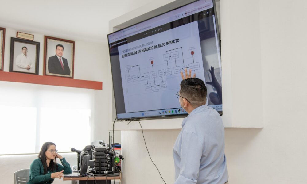 COMERCAM Y AYUNTAMIENTO DE ESCÁRCEGA AVANZAN EN LA IMPLEMENTACIÓN DEL SARE