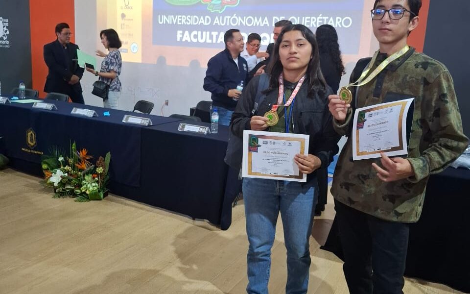 ALUMNA DE COBACAM GANA MEDALLA DE BRONCE EN OLIMPIADA NACIONAL DE QUÍMICA