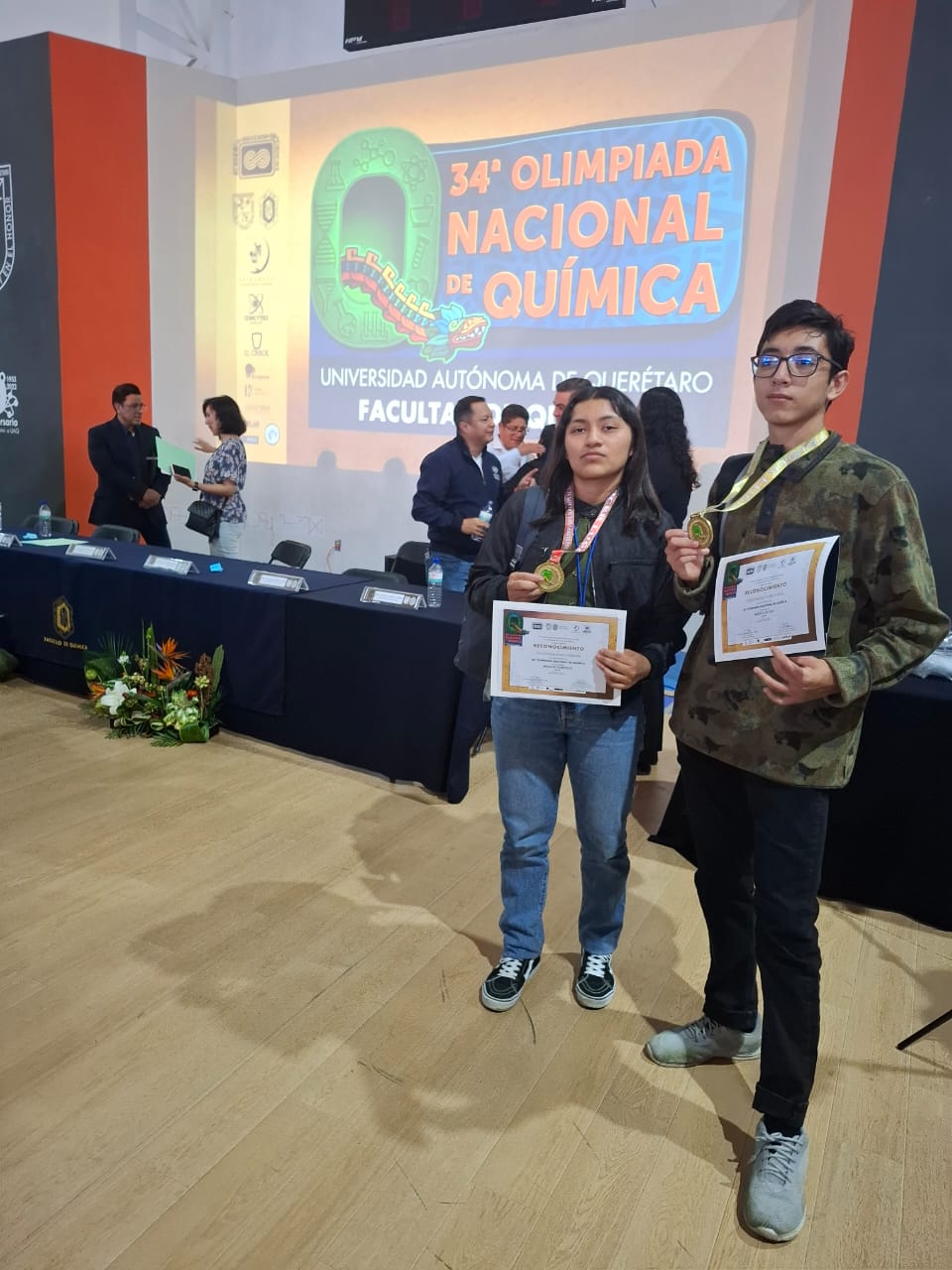 ALUMNA DE COBACAM GANA MEDALLA DE BRONCE EN OLIMPIADA NACIONAL DE QUÍMICA