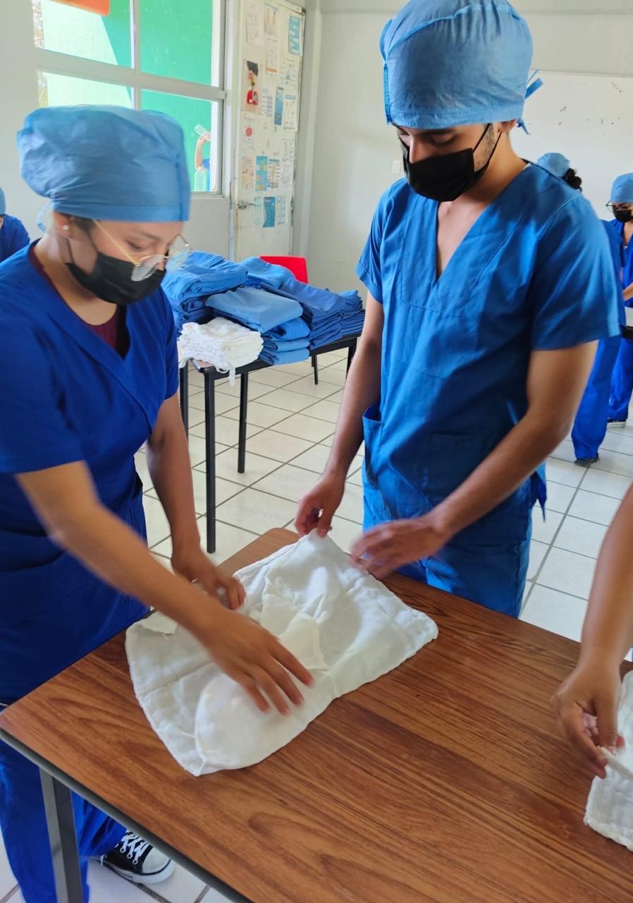 CECyTEC PLANTEL MIGUEL HIDALGO CAPACITA A LOS PRÓXIMOS TÉCNICOS EN ENFERMERÍA GENERAL
