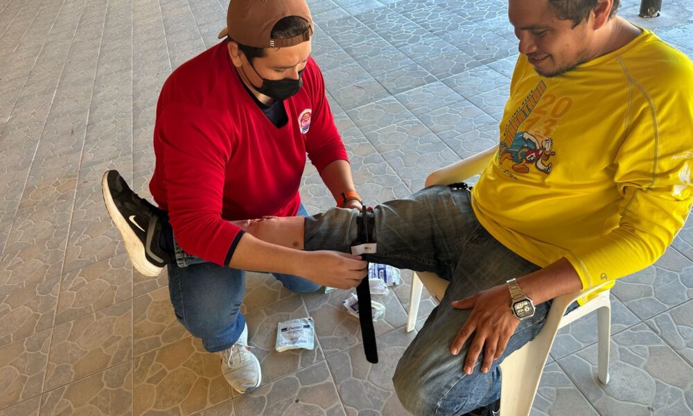 APICAM CAPACITA A PERSONAL DE PLAYA BONITA CON CURSO DE GUARDAVIDAS PROFESIONAL