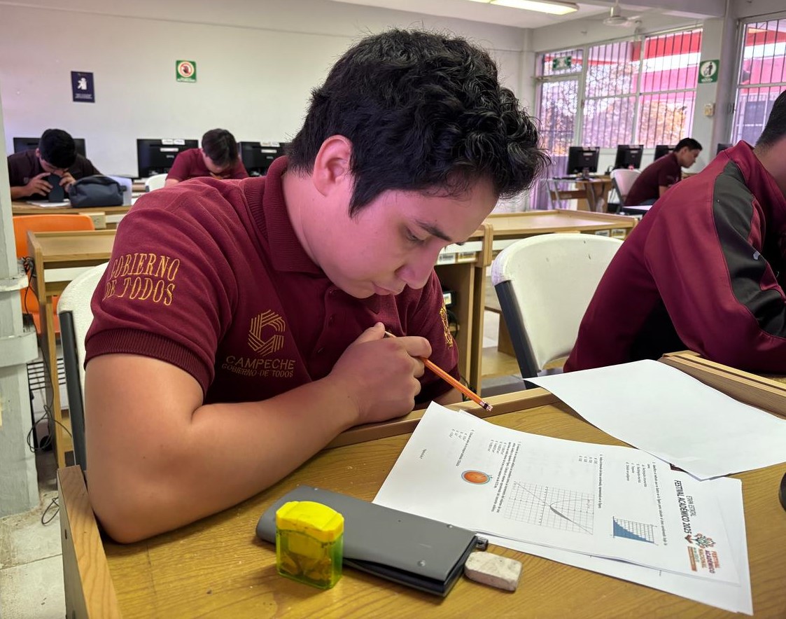 SE ALISTA DELEGACIÓN DE ALUMNAS Y ALUMNOS DEL CECyTEC PARA PARTICIPAR EN EL FESTIVAL ACADÉMICO NACIONAL