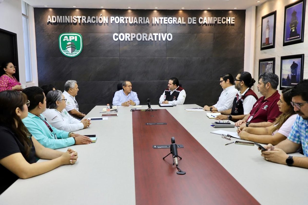 SEPROCI ENTREGA CONSTANCIA DE ACREDITACIÓN DEL PROGRAMA INTERNO A LA ADMINISTRACIÓN PORTUARIA INTEGRAL