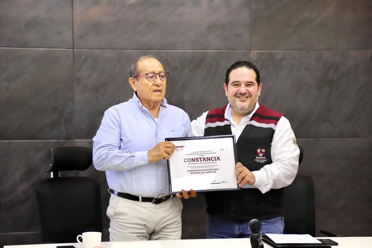 SEPROCI ENTREGA CONSTANCIA DE ACREDITACIÓN DEL PROGRAMA INTERNO A LA ADMINISTRACIÓN PORTUARIA INTEGRAL