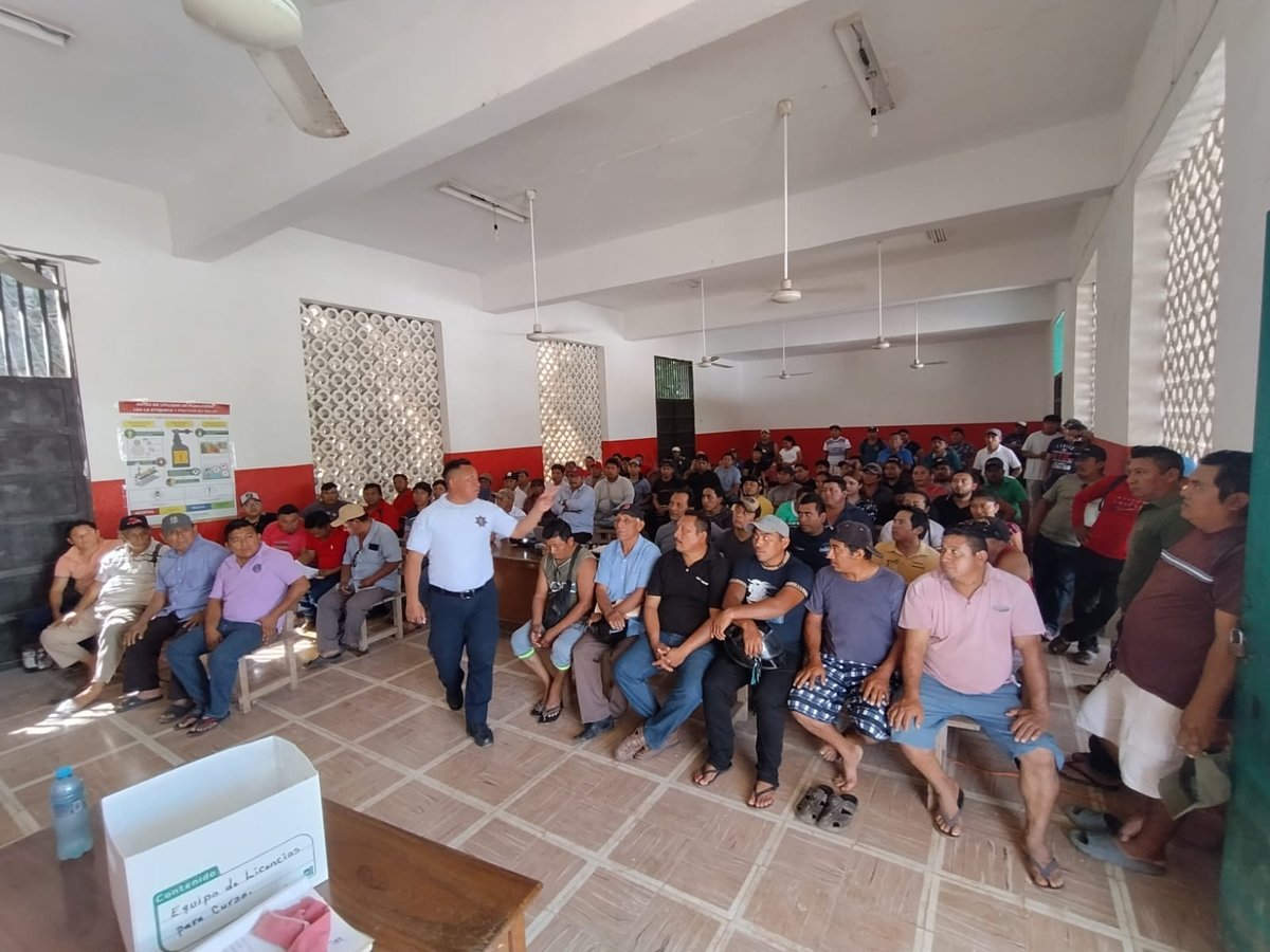POLICÍA MUNICIPAL DE HOPELCHÉN IMPARTE “CURSO DE EDUCACIÓN VIAL Y RENOVACIÓN DE LICENCIAS”