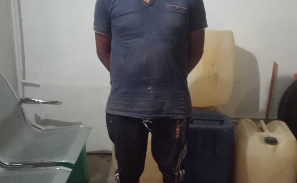 POLICÍA MUNICIPAL DE CANDELARIA ASEGURA A SUJETO