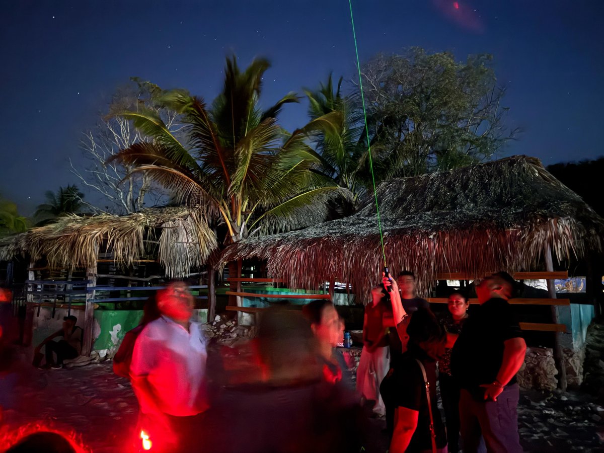 TALLER DE IMPLEMENTACIÓN DE ASTROTURISMO SEYBAPLAYA