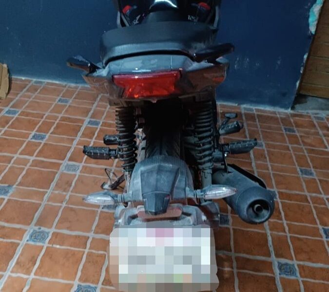 SPSC ASEGURA A SUJETO EN POSESIÓN DE PRESUNTA DROGA EN LA CAPITAL DEL ESTADO