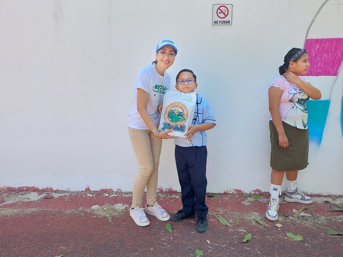 PREMIACIÓN CONCURSO DE DIBUJO EN XIMBAL