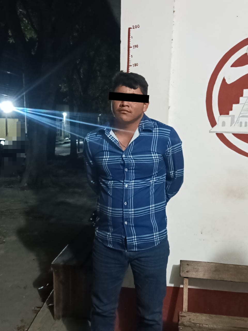 POLICÍA MUNICIPAL DE CALAKMUL ASEGURÓ A TRES SUJETOS EN POSESIÓN DE PRESUNTA ARMA DE FUEGO