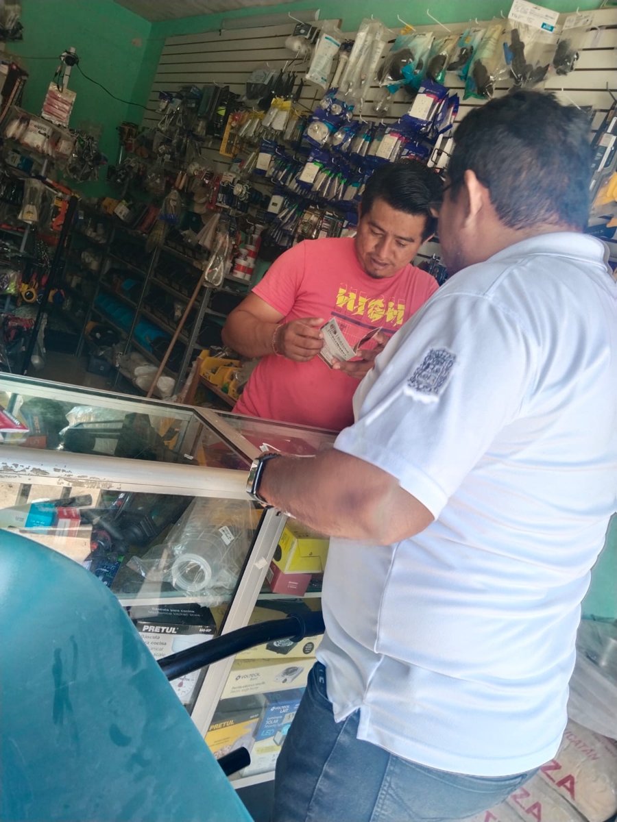 ICAT ACCIÓN MÓVIL SEYBAPLAYA REALIZA VOLANTEO EN LA COLONIA SAN ISIDRO DE ESTE MUNICIPIO