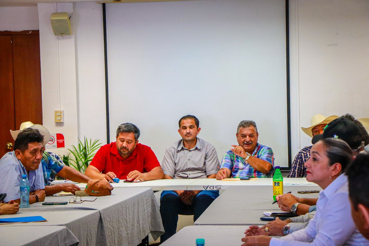 REUNIÓN CON PRESIDENTES GANADEROS DEL ESTADO