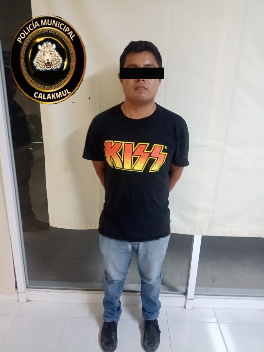 POLICÍA MUNICIPAL ASEGURA A DOS SUJETOS EN POSESIÓN DE PRESUNTA DROGA EN CALAKMUL