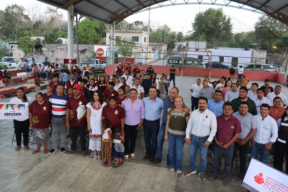 IEEA FIRMA CONVENIO CON MUNICIPIO DE HOPELCHÉN CONTRA EL ANALFABETISMO