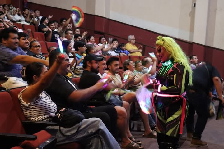 “RESPONDE, UN VIAJE DE IDENTIDAD Y ACEPTACIÓN” CONQUISTA AL PÚBLICO EN EL TEATRO JUAN DE LA CABADA VERA
