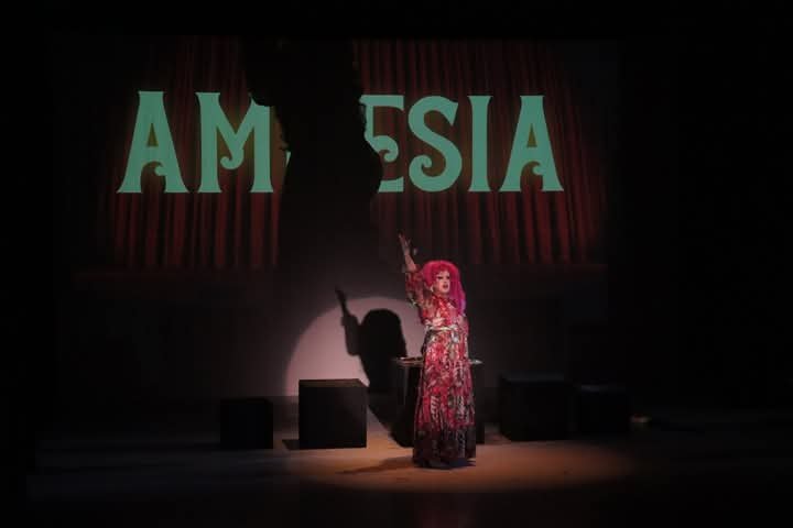 “RESPONDE, UN VIAJE DE IDENTIDAD Y ACEPTACIÓN” CONQUISTA AL PÚBLICO EN EL TEATRO JUAN DE LA CABADA VERA