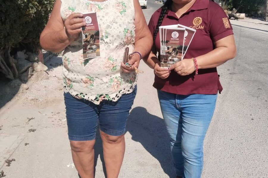 “VOLANTEO DEL ICAT ACCIÓN MÓVIL SEYBAPLAYA EN EL BARRIO DE GUADALUPE DE ESTE MUNICIPIO” El ICAT ACCIÓN MÓVIL SEYBAPLAYA MES CON MES REALIZA ACTIVIDADES DE PROMOCIÓN Y DIFUSIÓN CON LA FINALIDAD DE ACERCAR A MÁS CIUDADANOS