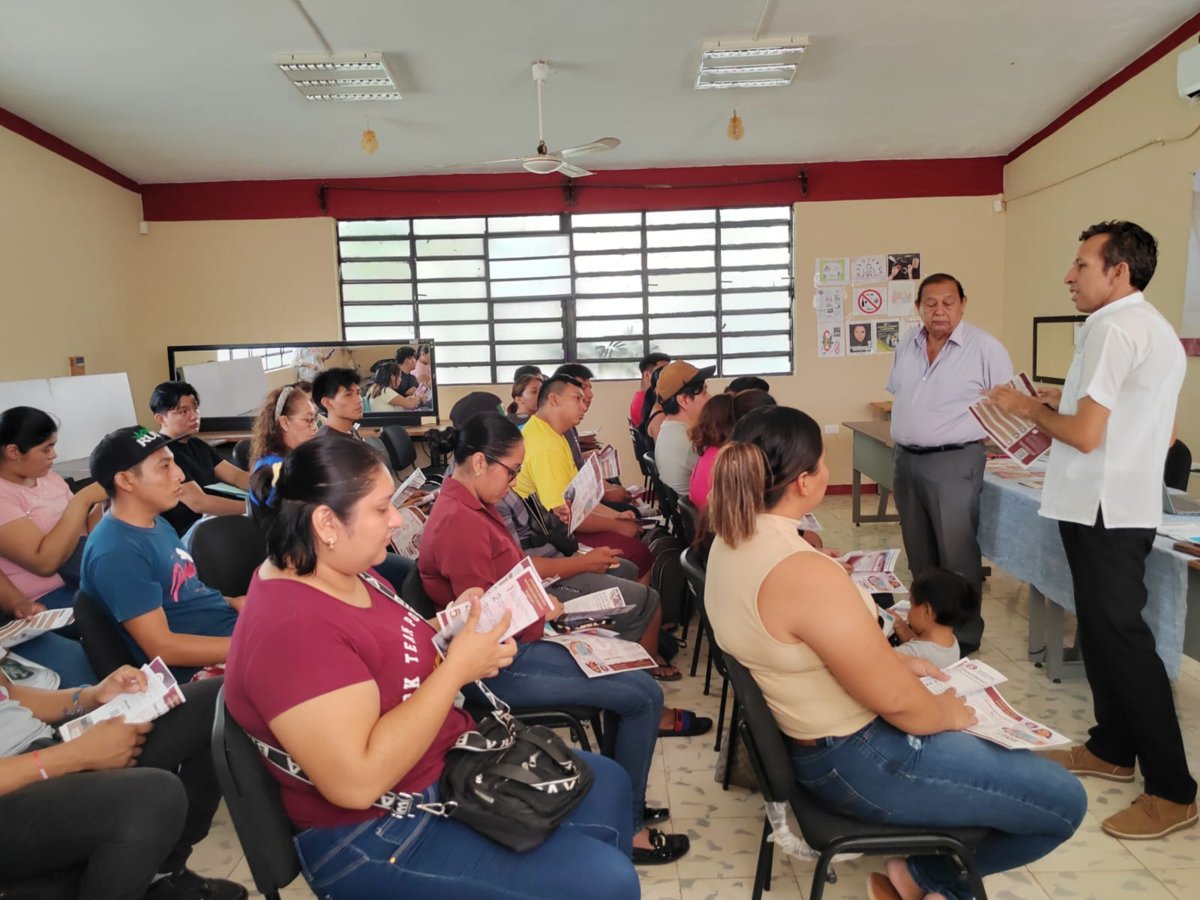 REUNIÓN INFORMATIVA DEL ICAT ACCIÓN MÓVIL HECELCHAKÁN CON JÓVENES CONSTRUYENDO EL FUTURO