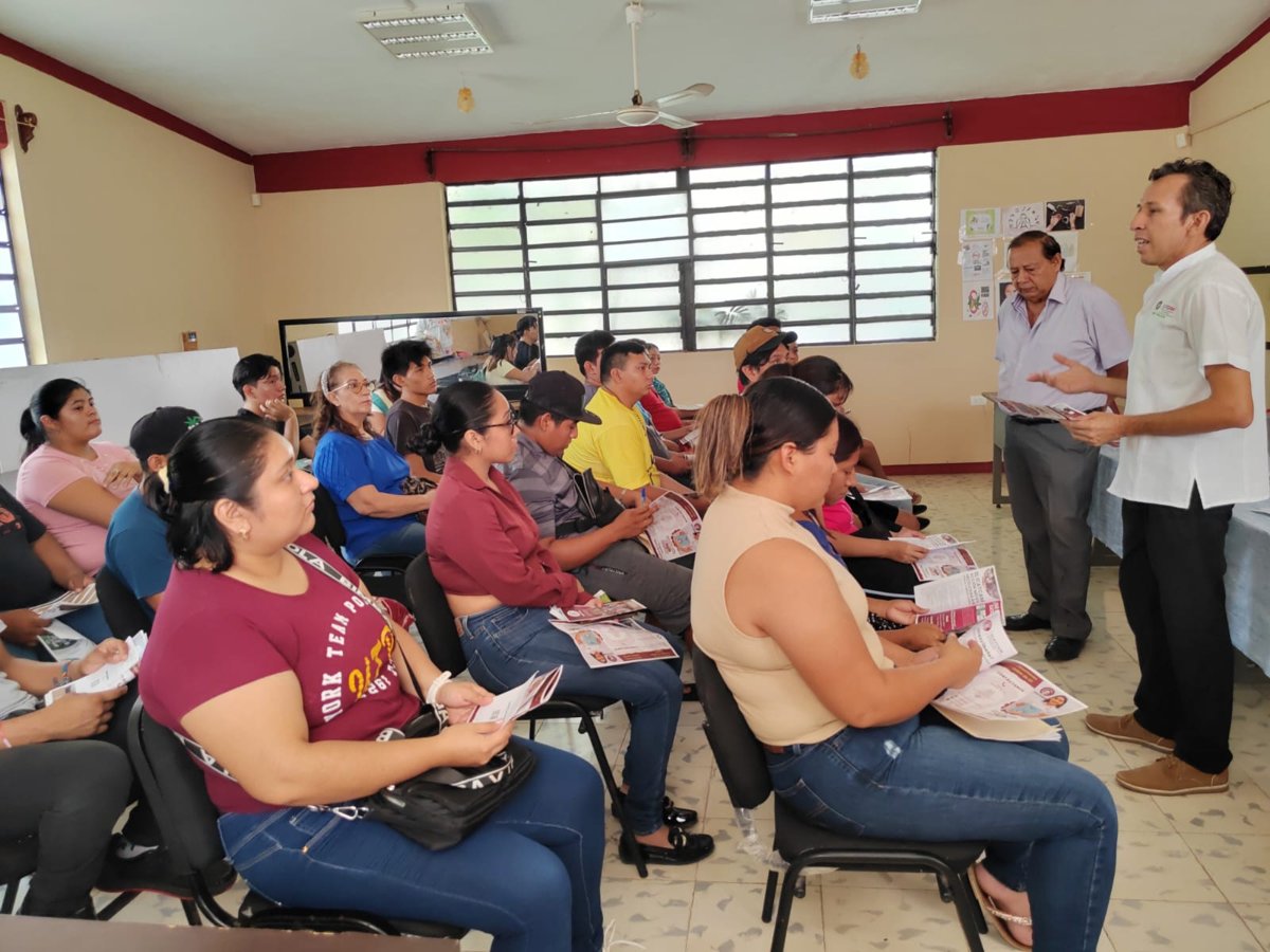REUNIÓN INFORMATIVA DEL ICAT ACCIÓN MÓVIL HECELCHAKÁN CON JÓVENES CONSTRUYENDO EL FUTURO