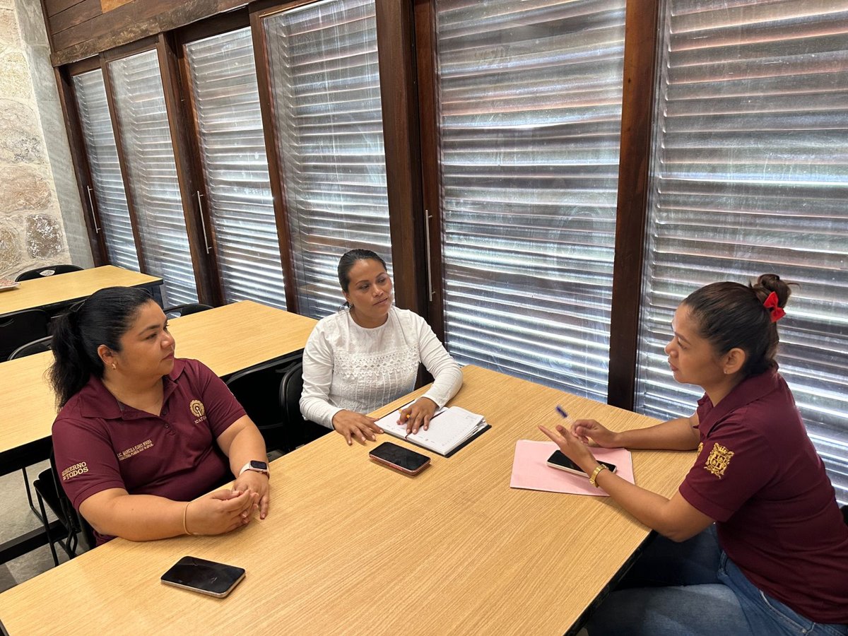 REUNION DEL ICAT PLANTEL XPUJIL CON DELEGADA DEL IEEA EN CALAKMUL
