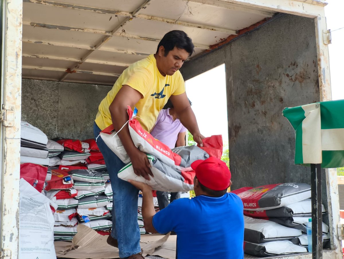 ENTREGA DE SEMILLAS EN DZITBALCHÉ