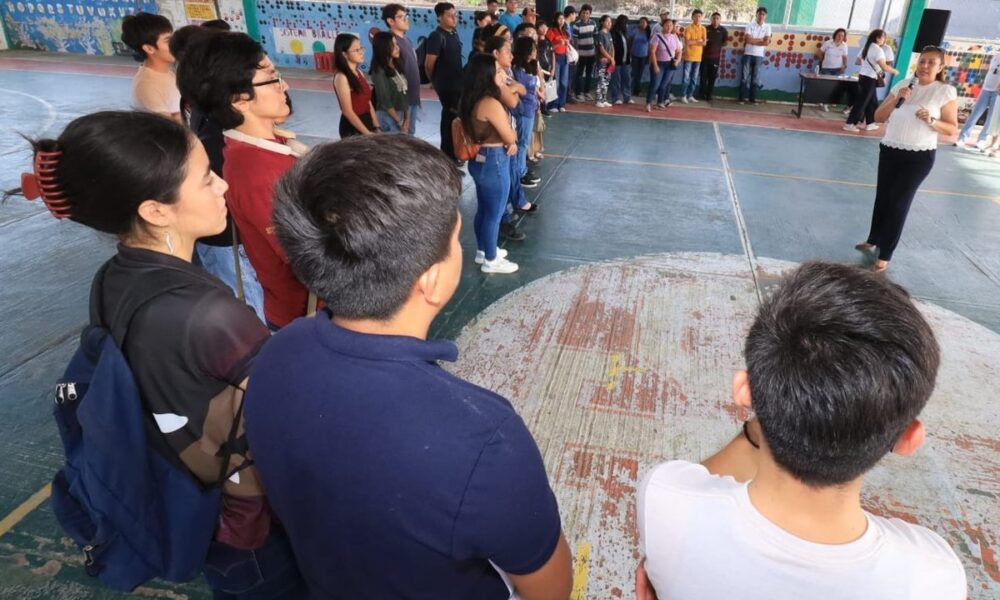 ALUMNAS Y ALUMNOS TALENTOS JAGUAR CECYTEC, RECIBEN PREPARACIÓN INTENSIVA DE COMUNICACIÓN