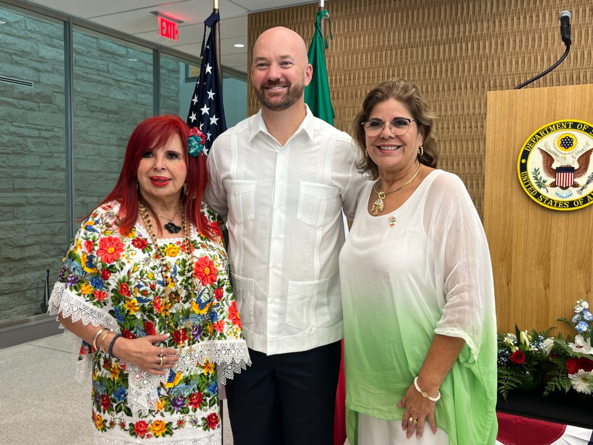 LA SECRETARIA DE GOBIERNO PARTICIPA EN CEREMONIA POR LA INDEPENDENCIA DE ESTADOS UNIDOS