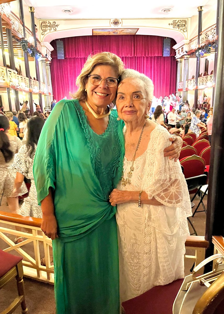 ENCABEZA LIZ HERNÁNDEZ CLAUSURA DE CURSO EN LA ESCUELA DE DANZA “ANA ROSA CÁCERES DE BAQUEIRO”