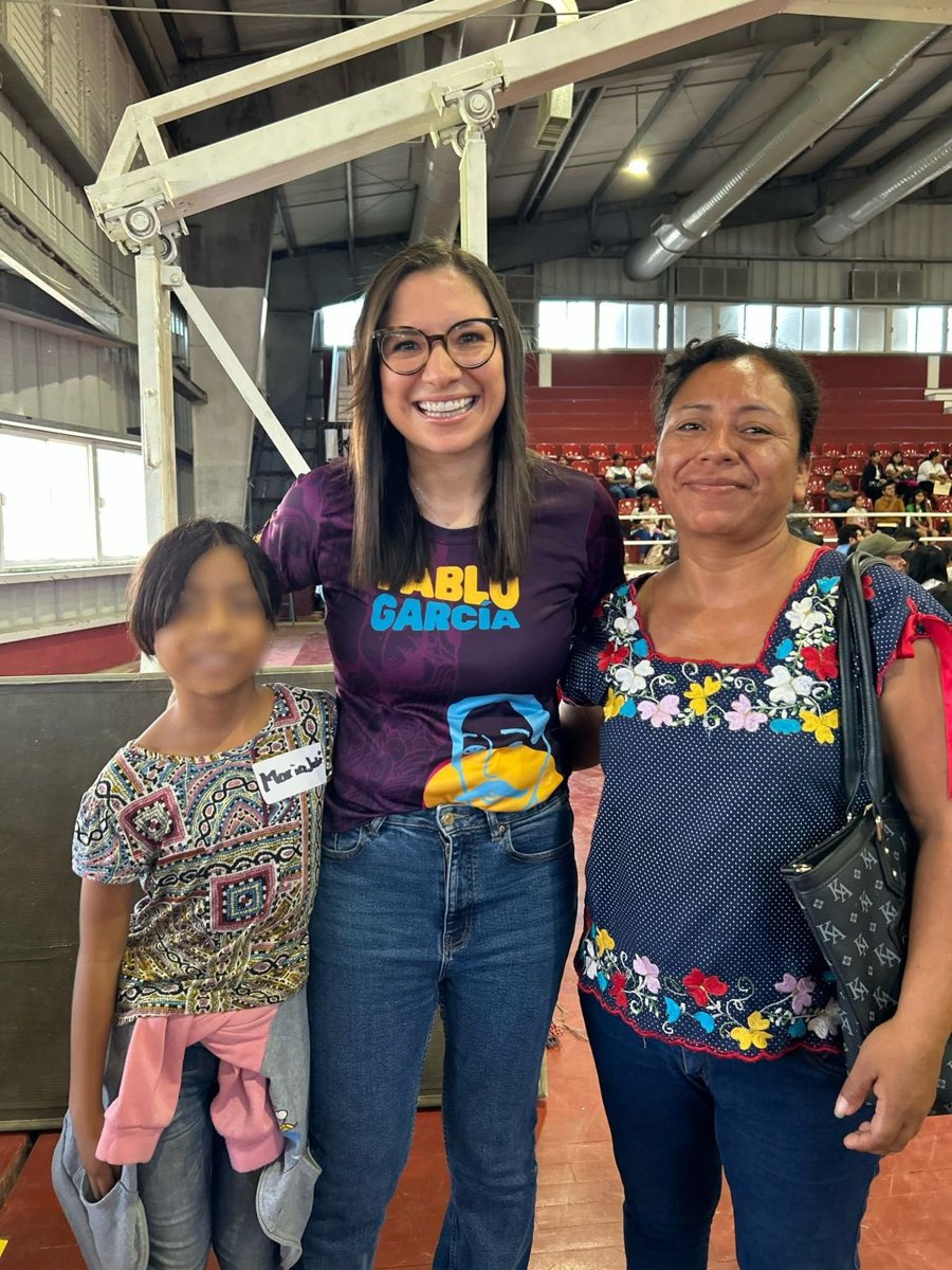 FUNDACIÓN PABLO GARCÍA ENTREGA 1,502 BECAS A ESTUDIANTES DEL MUNICIPIO DE CAMPECHE