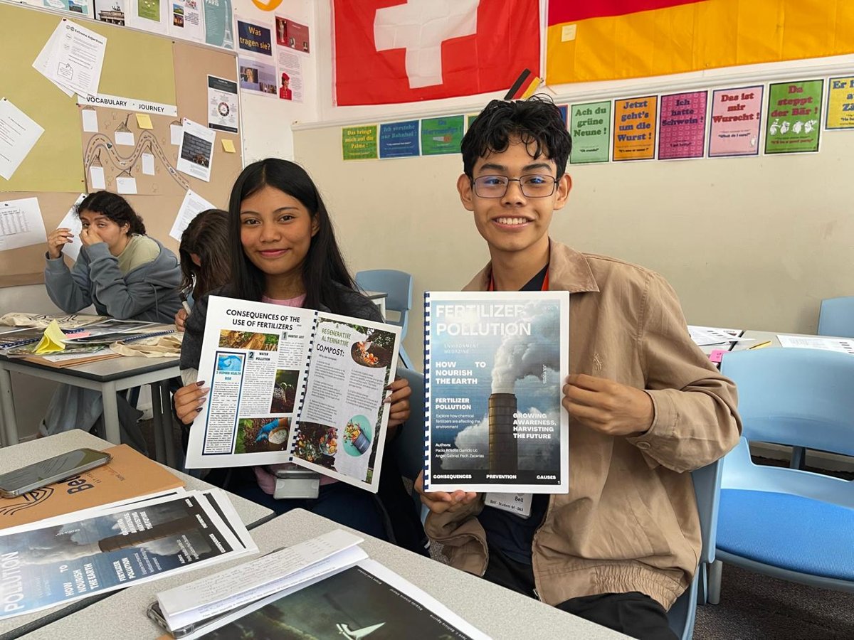 JÓVENES DEL COBACAM SON OVACIONADOS EN INGLATERRA Y RECIBEN RECONOCIMIENTOS EN INTERCAMBIO CULTURAL