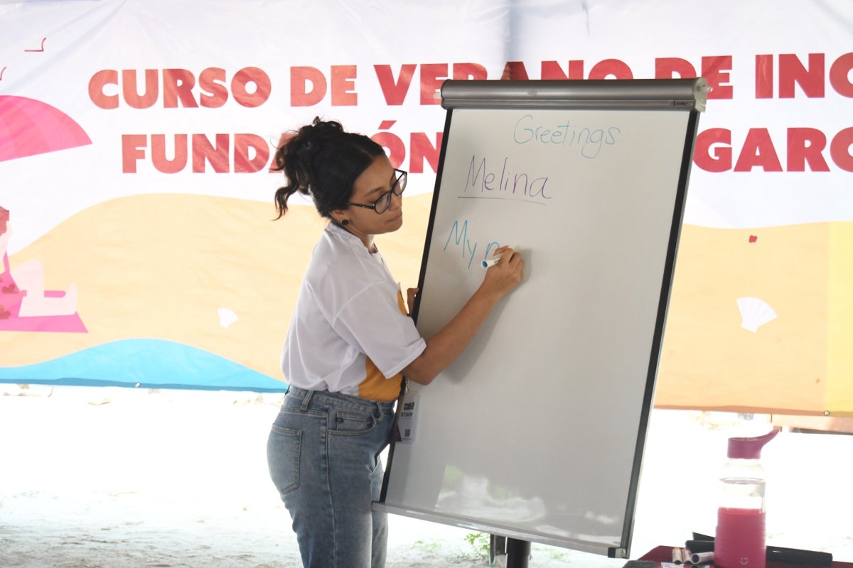 ¡LA FUNDACIÓN PABLO GARCÍA DIO INICIO AL CURSO DE VERANO DE INGLÉS EN PLAYA BONITA!
