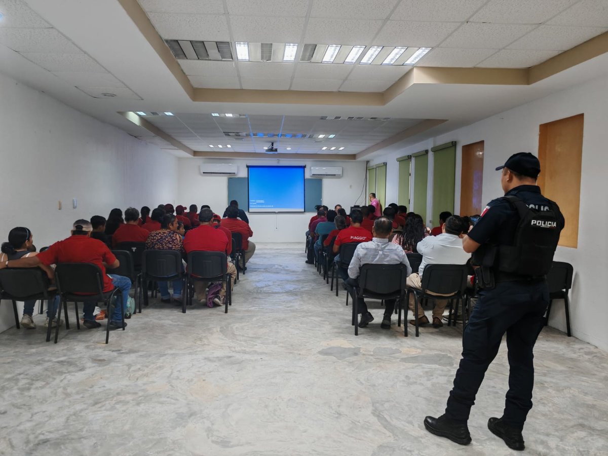 SPSC OFRECE TALLER A MOTOCICLISTAS EN CIUDAD DEL CARMEN