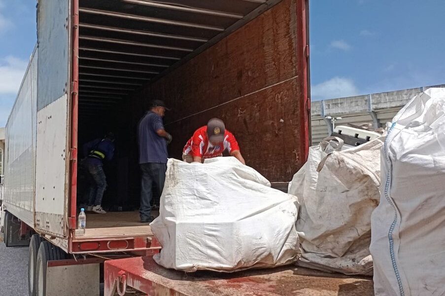 CARMELITAS SE UNEN POR LA CONCIENCIA AMBIENTAL CON EL RECICLATRÓN