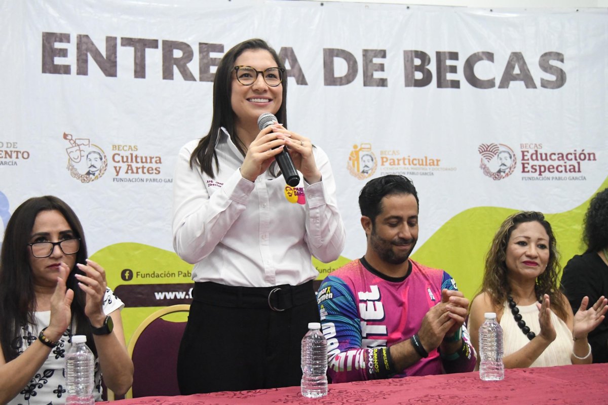 FUNDACIÓN PABLO GARCÍA ENTREGA #BECASJAGUAR EN CARMEN