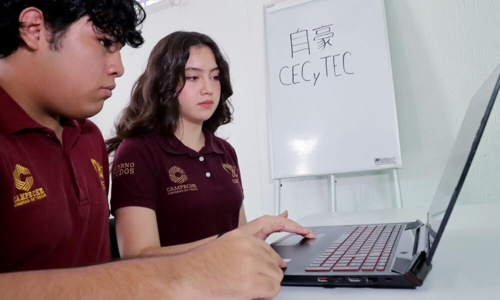 CECYTEC PROMUEVE EL MULTILINGÜISMO EN LAS AULAS