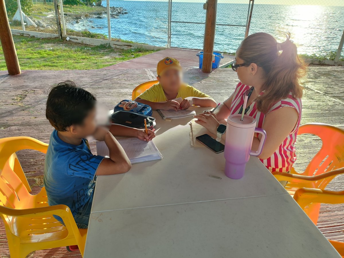 APICAM IMPARTE DIVERSOS TALLERES PARA NIÑOS Y ADOLESCENTES EN FARO DE ISLA ARENA