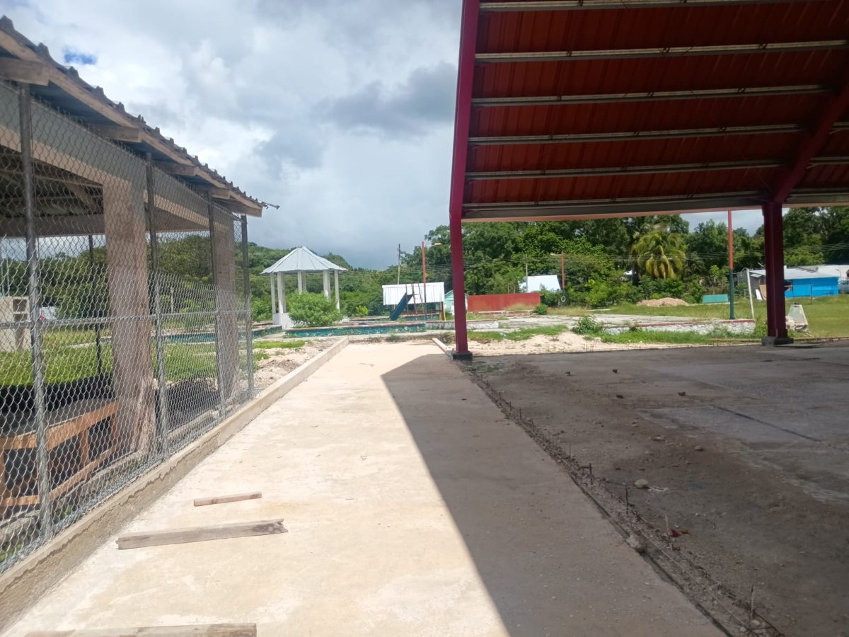 RECONSTRUCCIÓN DE LA CANCHA CON TECHUMBRE EN LA LOCALIDAD DE NUEVO BECAL, MUNICIPIO DE CALAKMUL