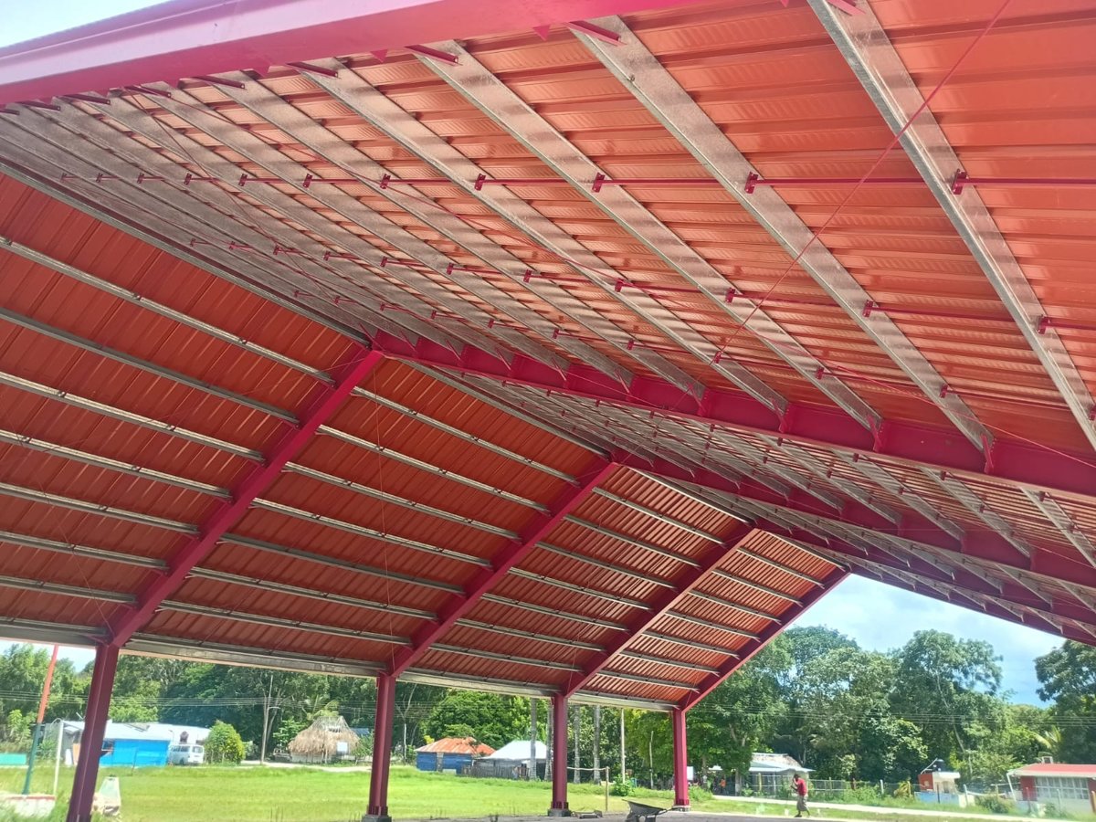 RECONSTRUCCIÓN DE LA CANCHA CON TECHUMBRE EN LA LOCALIDAD DE NUEVO BECAL, MUNICIPIO DE CALAKMUL