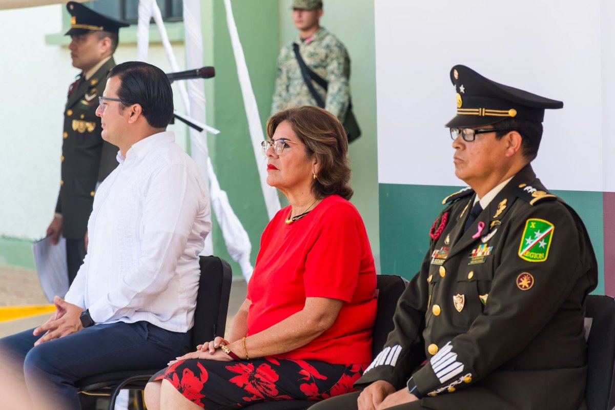 ASISTE SECRETARIA DE GOBIERNO A LA TOMA DE POSESIÓN DEL NUEVO COMANDANTE DE LA 33/A ZONA MILITAR EN CAMPECHE