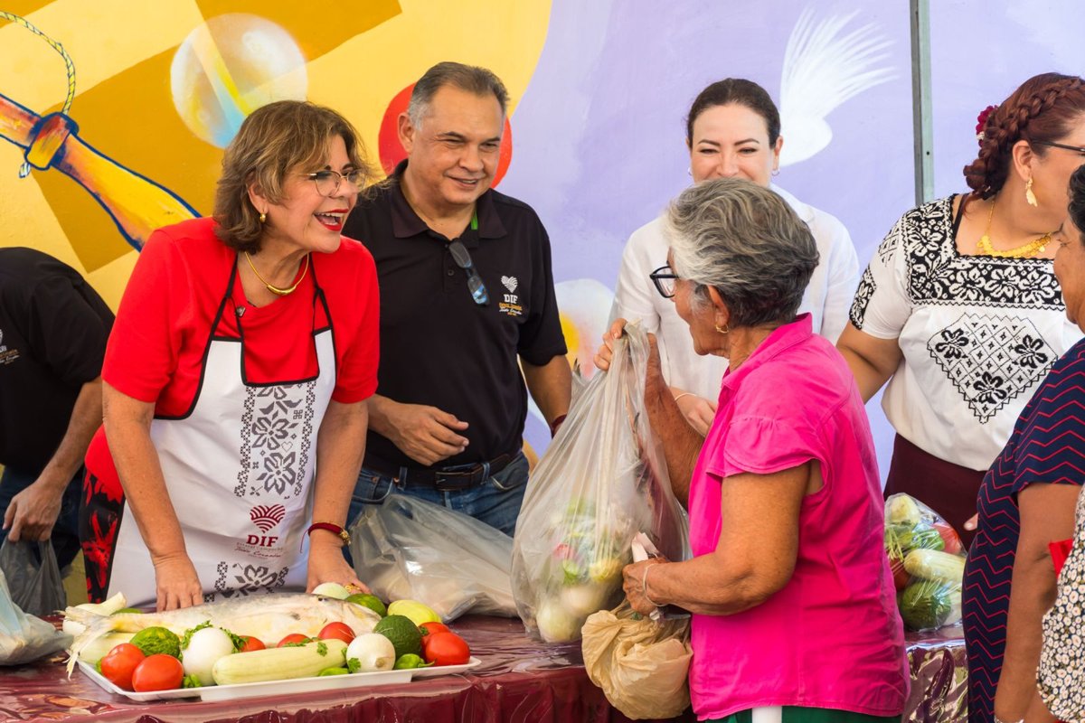 LLEVAN ALIMENTOS FRESCOS A FAMILIAS DE SAN JOAQUÍN