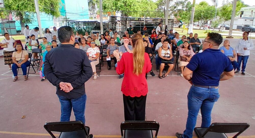 FAMILIAS CARMELITAS RECIBEN CERTEZA JURÍDICA SOBRE SU PATRIMONIO