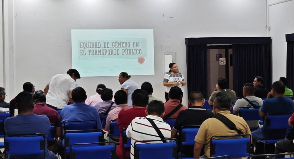 ARTEC CERTIFICA A 64 CONDUCTORES DEL TRANSPORTE PÚBLICO EN CAMPECHE