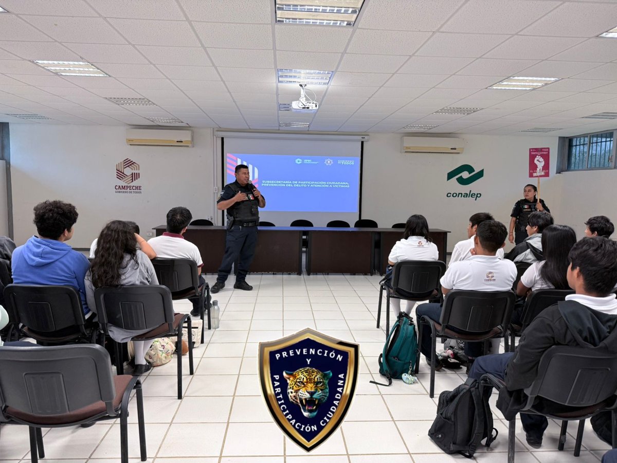 POLICÍA ESTATAL PRESENTE EN EL CONALEP 020