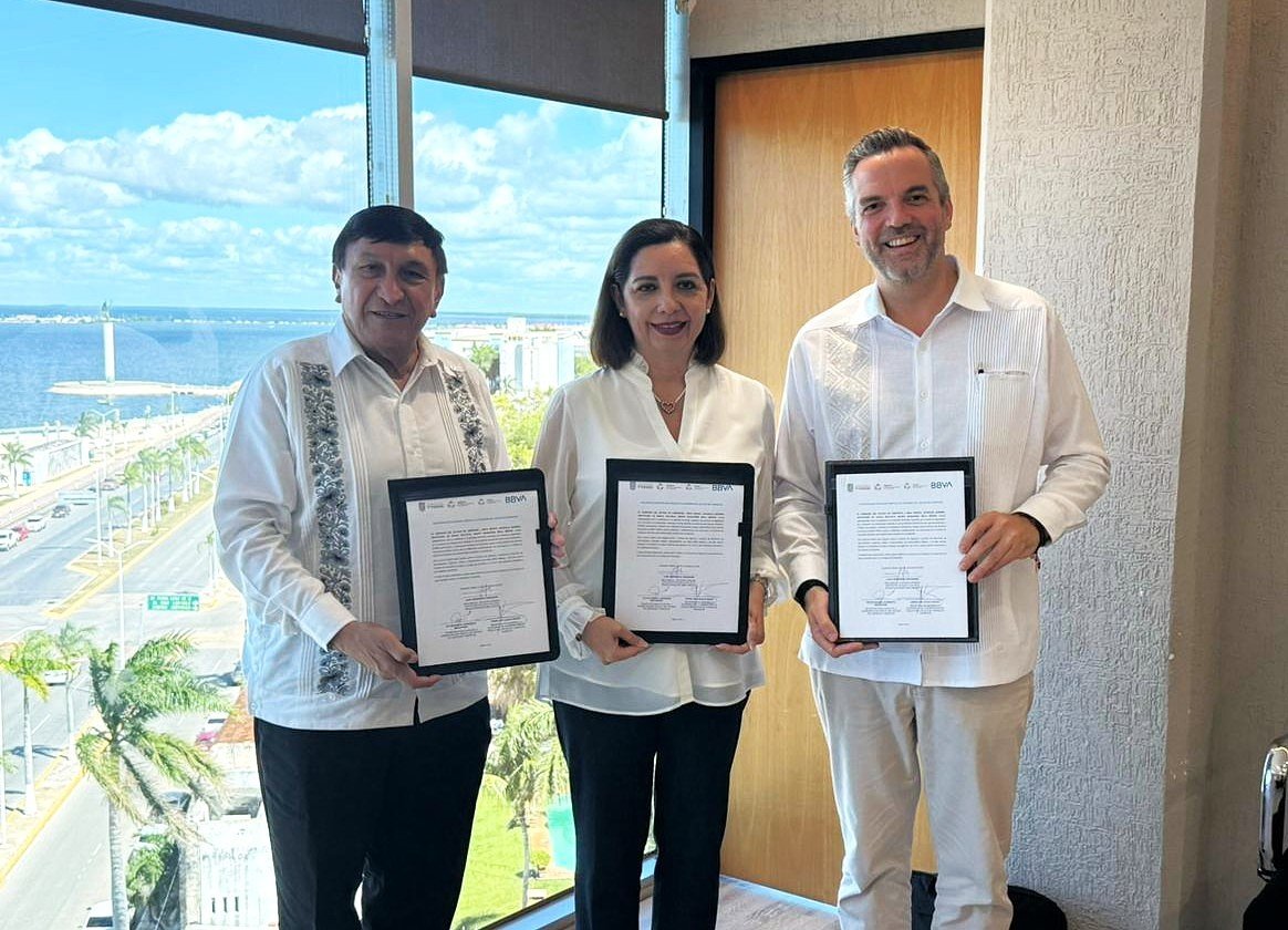 GOBIERNO DEL ESTADO Y BBVA MÉXICO IMPULSAN EL DESARROLLO ECONÓMICO Y EDUCATIVO EN EL ESTADO A TRAVÉS DE FIRMA DE CONVENIO. SECRETARÍA DE DESARROLLO ECONÓMICO