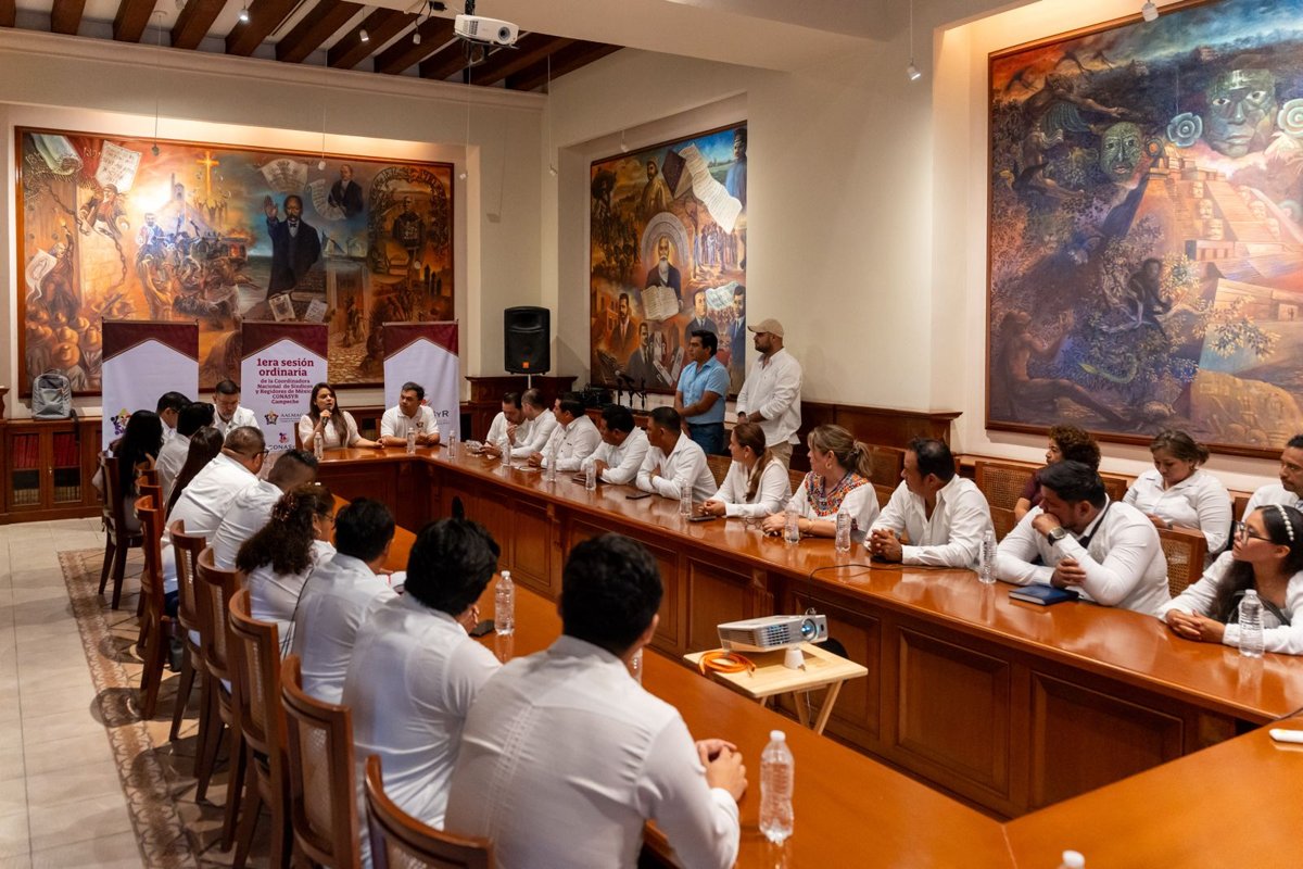 INSTALA LIZ HERNÁNDEZ LA MESA DIRECTIVA ESTATAL DE LA CONASYR– AALMAC EN CAMPECHE