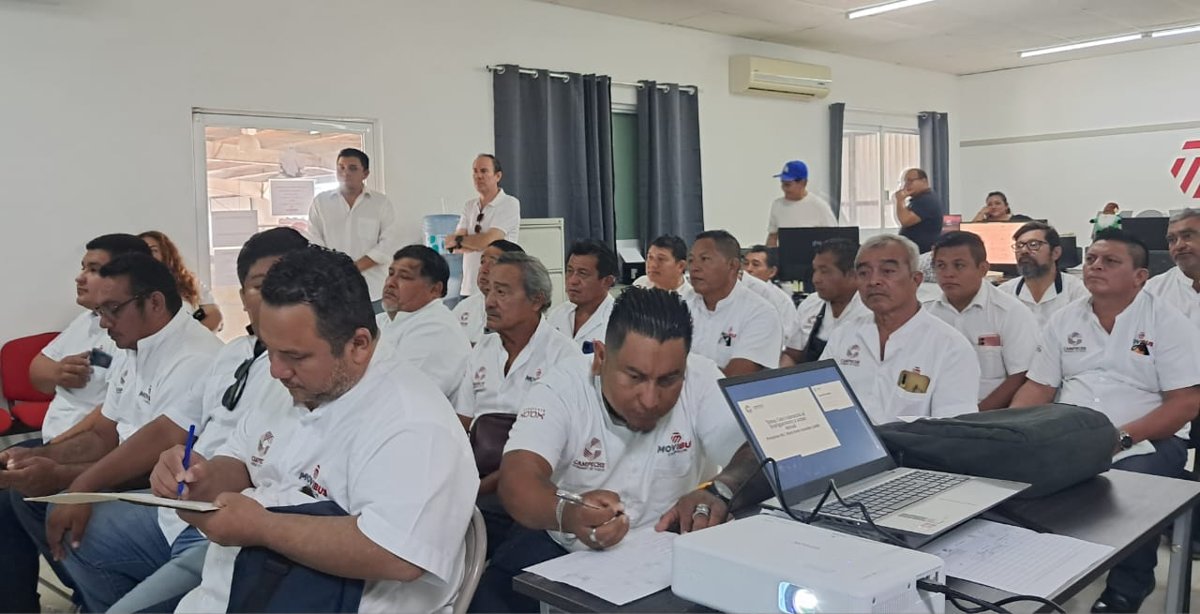 CONDUCTORES DEL KO'OX RECIBEN CAPACITACIÓN PARA PREVENIR Y ERRADICAR LA VIOLENCIA DE GÉNERO EN EL TRANSPORTE PÚBLICO