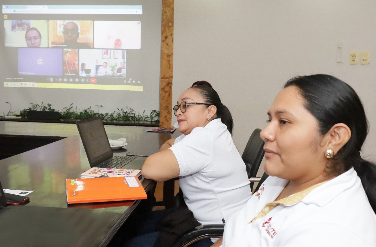 PSICÓLOGAS Y PSICÓLOGOS DEL CECYTEC REVISAN MANUAL OPERATIVO PARA GARANTIZAR ATENCIÓN Y CANALIZACIÓN OPORTUNA A ESTUDIANTES