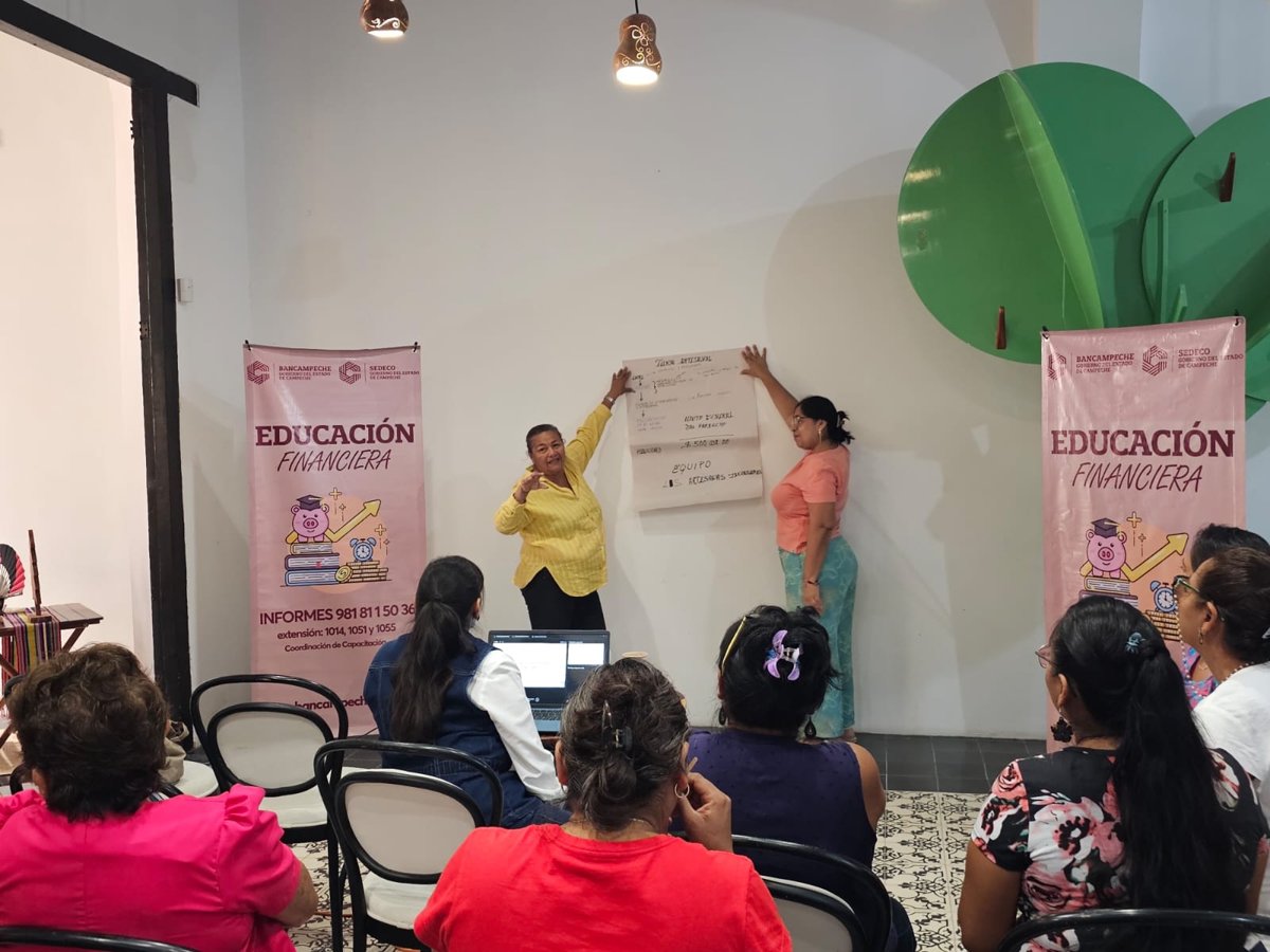 BANCAMPECHE IMPARTE TALLER “BUSCANDO MI LIBERTAD FINANCIERA” A MUJERES ARTESANAS